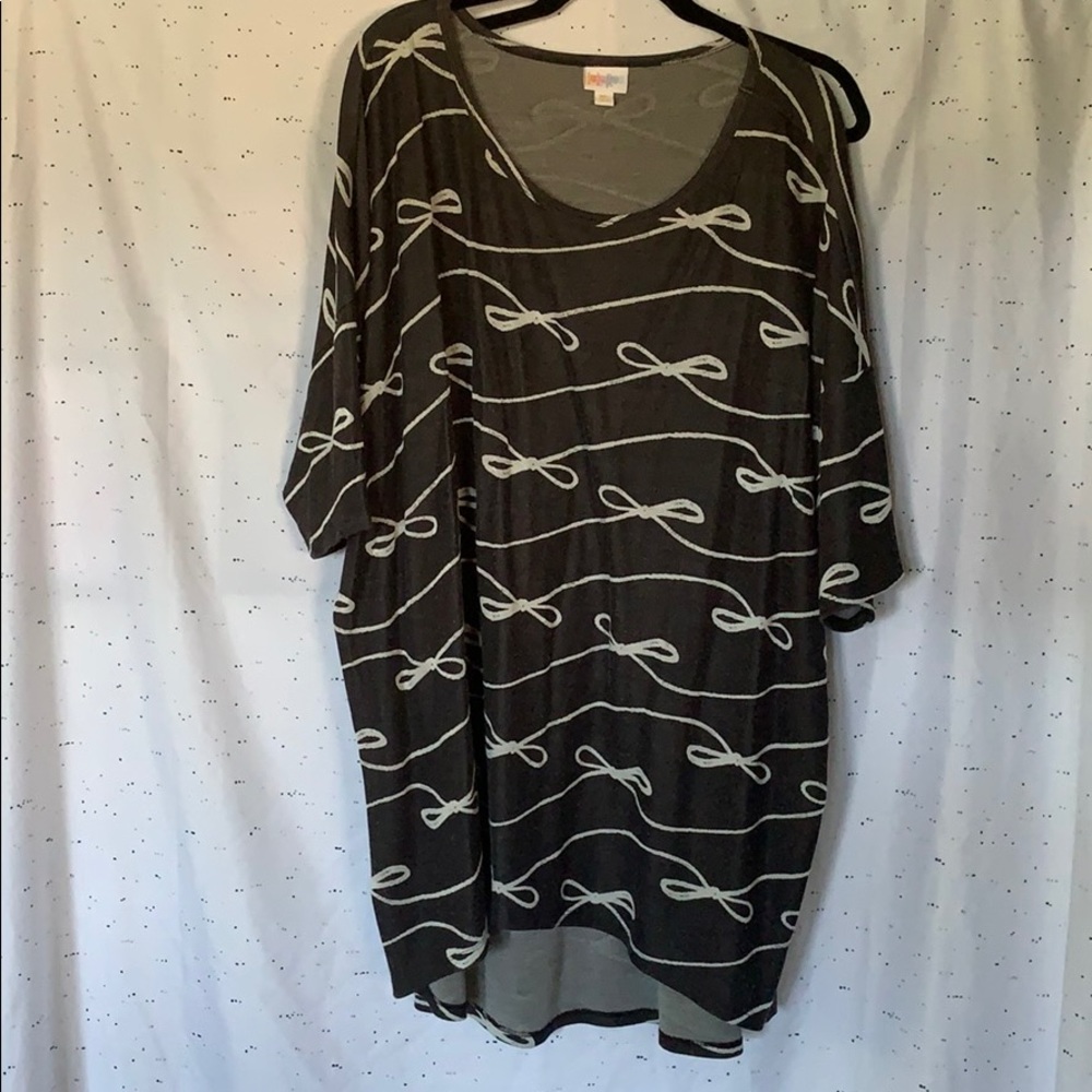 LuLaRoe top